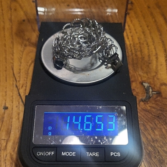 Elegant Silver Bracelet - Picture 7 of 8